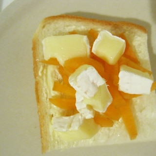 キャロットチーズオープンサンドイッチ